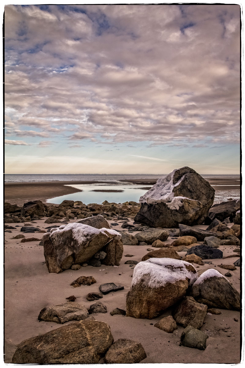 Hard Ice on Rocks, Soft Colors